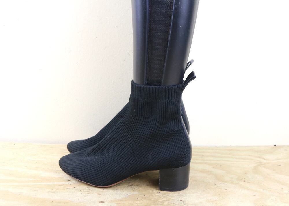 Everlane Boots 8 Womens Black The Glove Ribbed Sock Ankle Booties Shoes